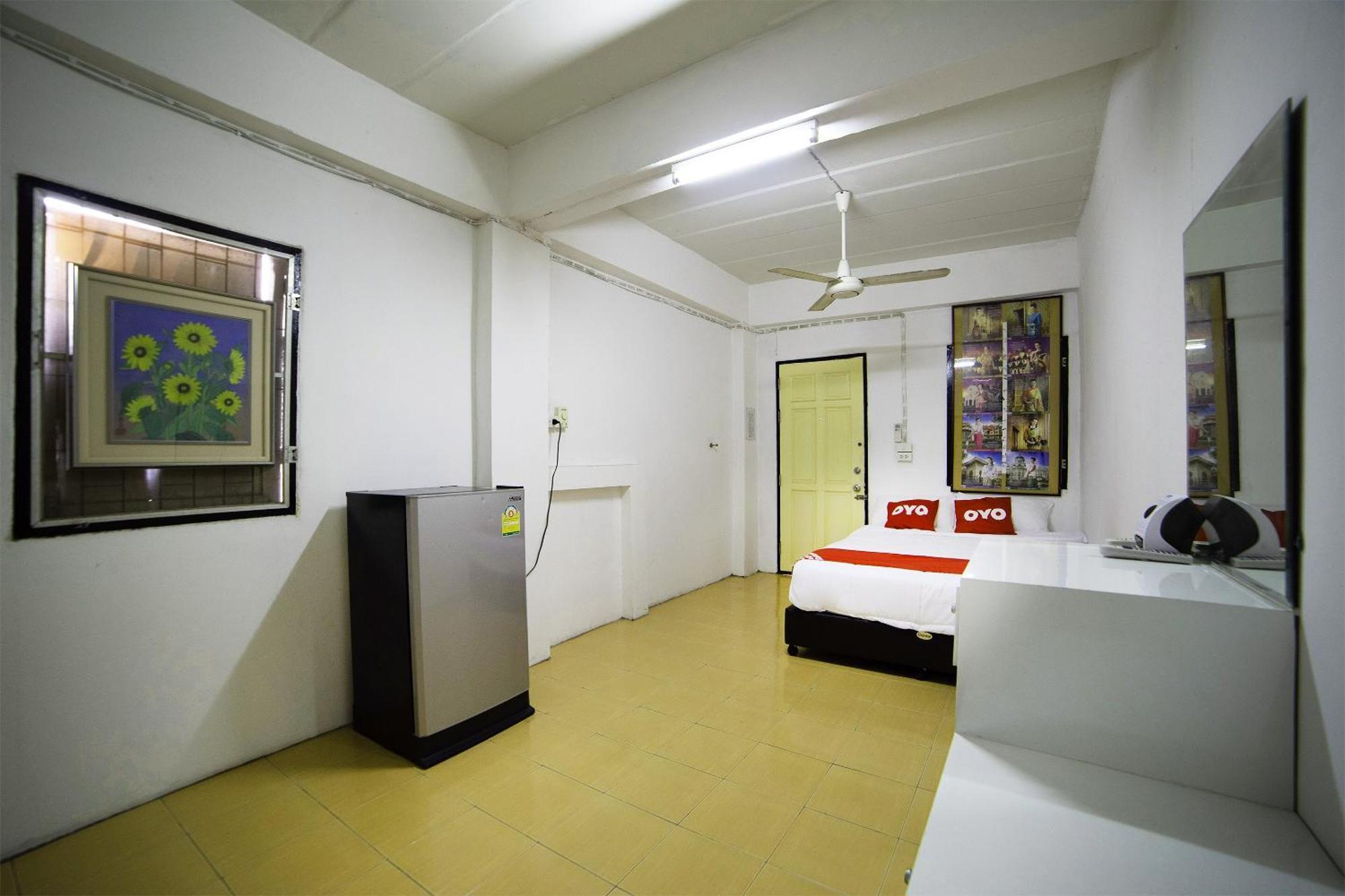 Oyo 560 Chang Hostel Suvarnabhumi Бангкок Экстерьер фото