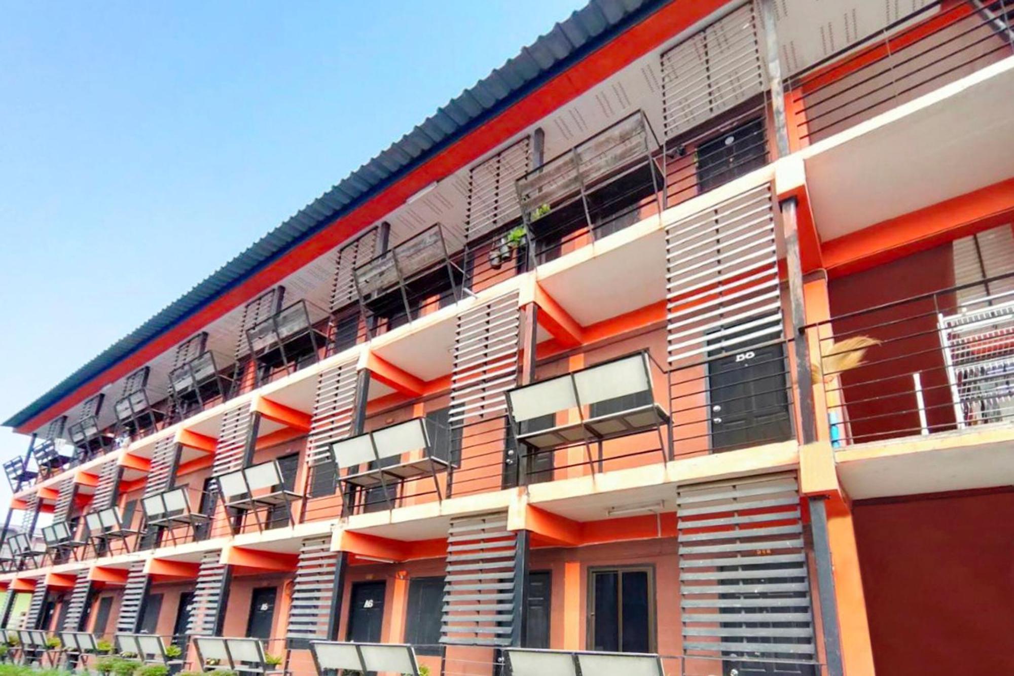Oyo 560 Chang Hostel Suvarnabhumi Бангкок Экстерьер фото